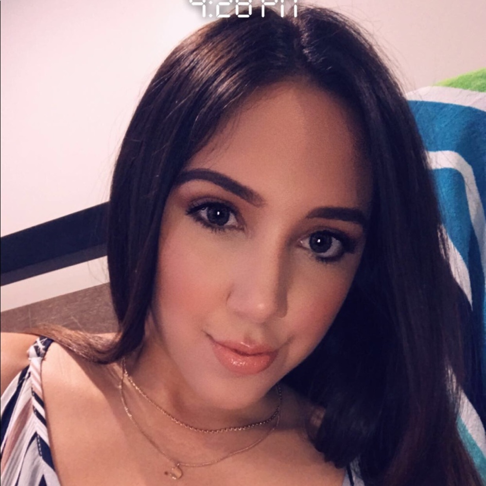 Meet your Posher, Kristina